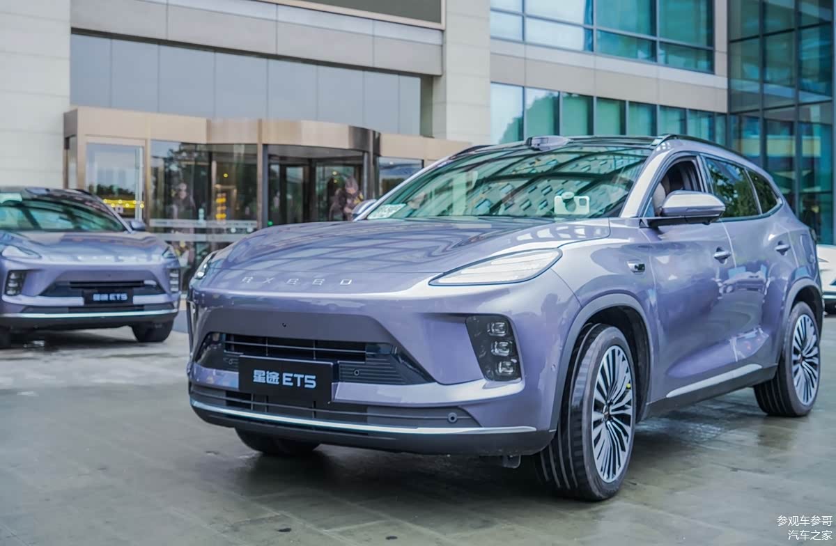 地平线发布HSD全栈方案及机器人基座模型,推动智能驾驶普惠与具身智能发展