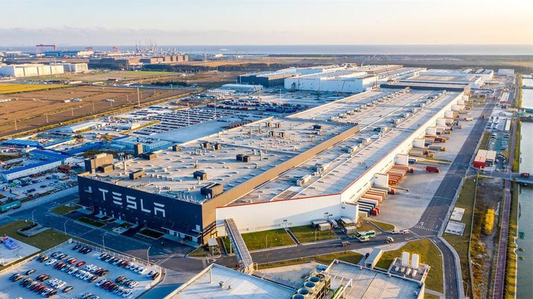 【盖世快讯】特斯拉上海超级工厂第400万辆整车下线;汽车行业利润空心化趋势十分严峻