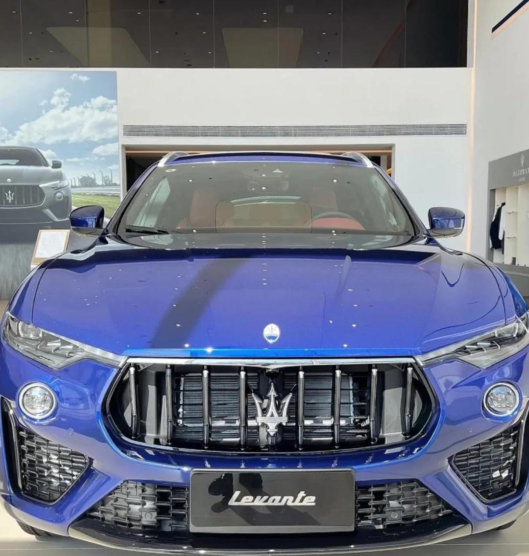 4折的玛莎拉蒂，两天被抢光，经销商被围堵！