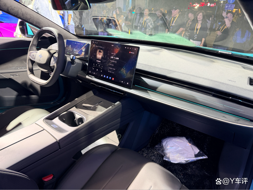 东风奕派eπ007+上市 限时焕新价13.99万元起