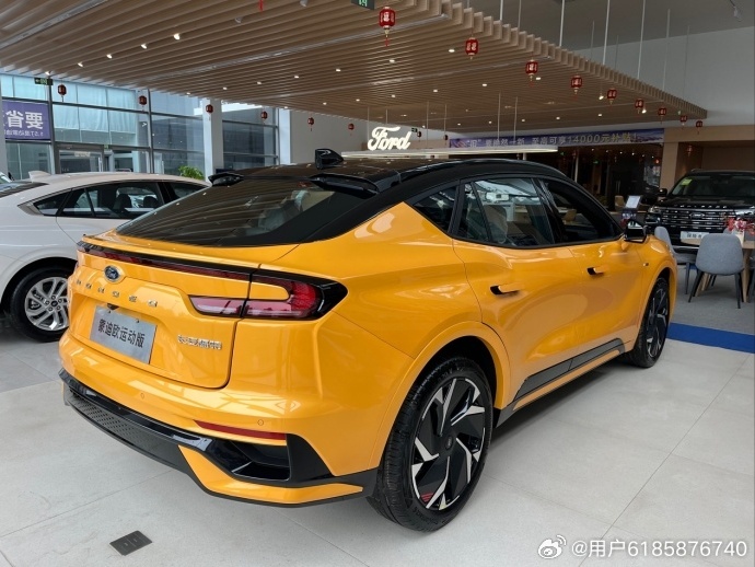 内外焕新 福特新蒙迪欧亮相广州车展