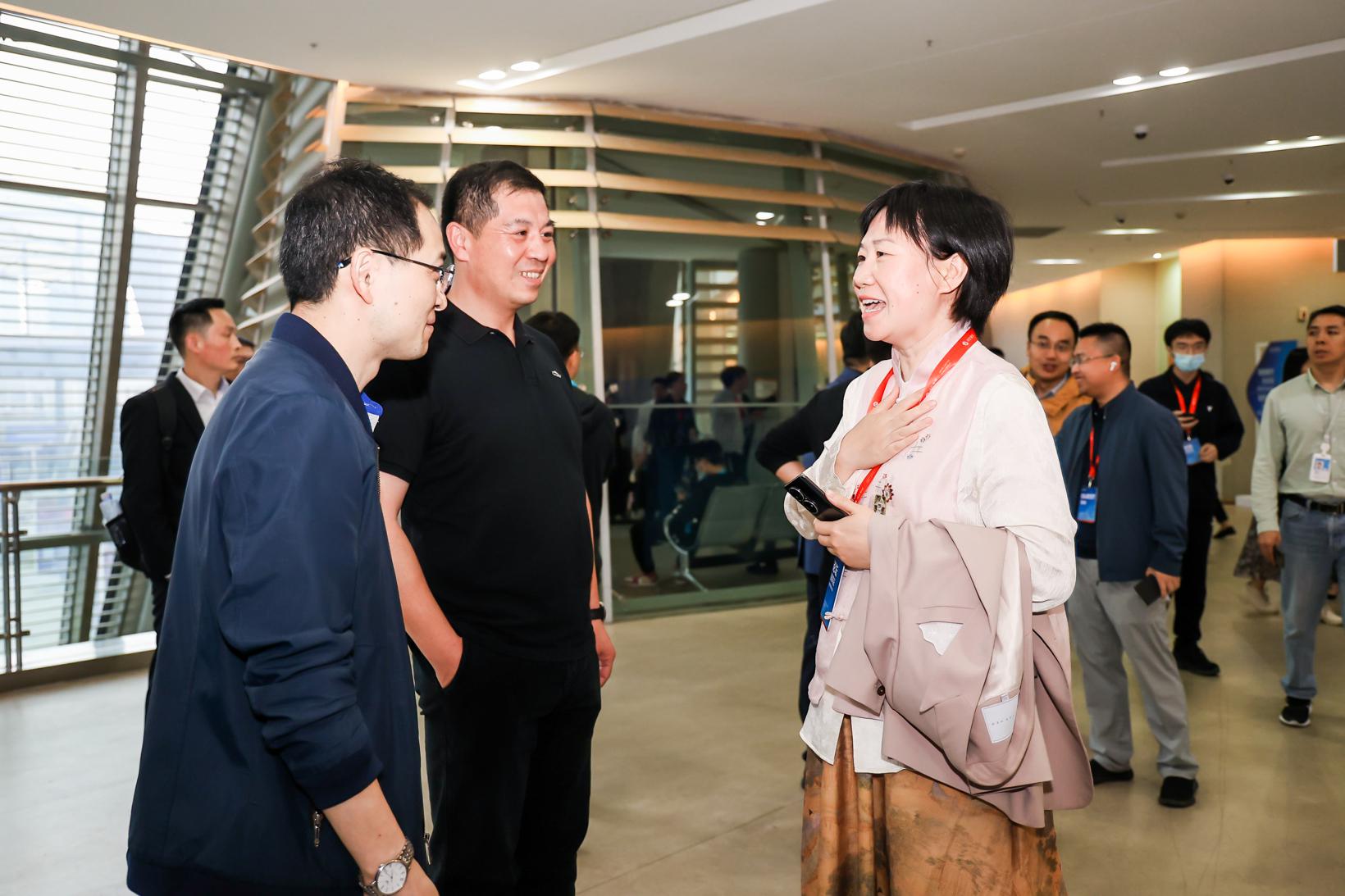 喜报丨盖世汽车CEO周晓莺建言成果获市政协采用