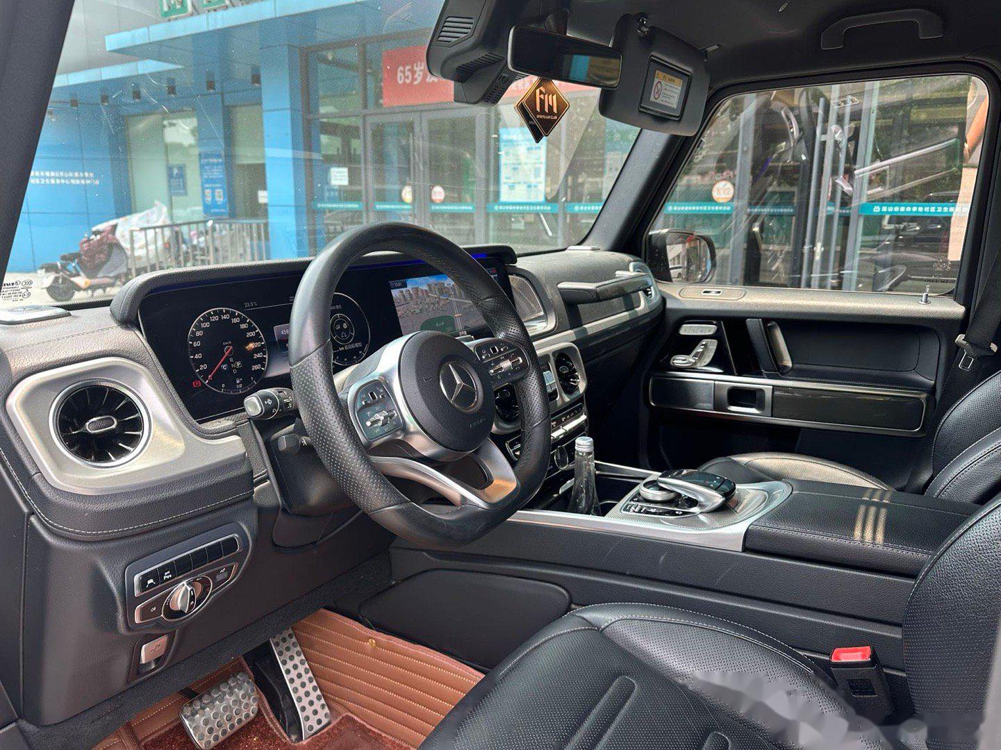 奔驰推出最高1万美元隐性补贴促销电动G级车型