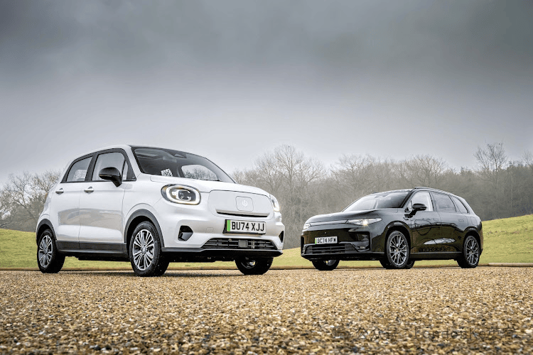 【国际快讯】特朗普最新关税威胁致欧洲车企股价下跌;Stellantis股价在过去五年下跌43%;特斯拉或成中加贸易协议早期赢家