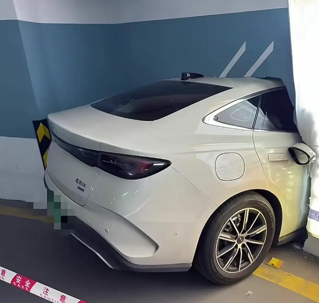 一家网红汽修店，倒在了这个冬天