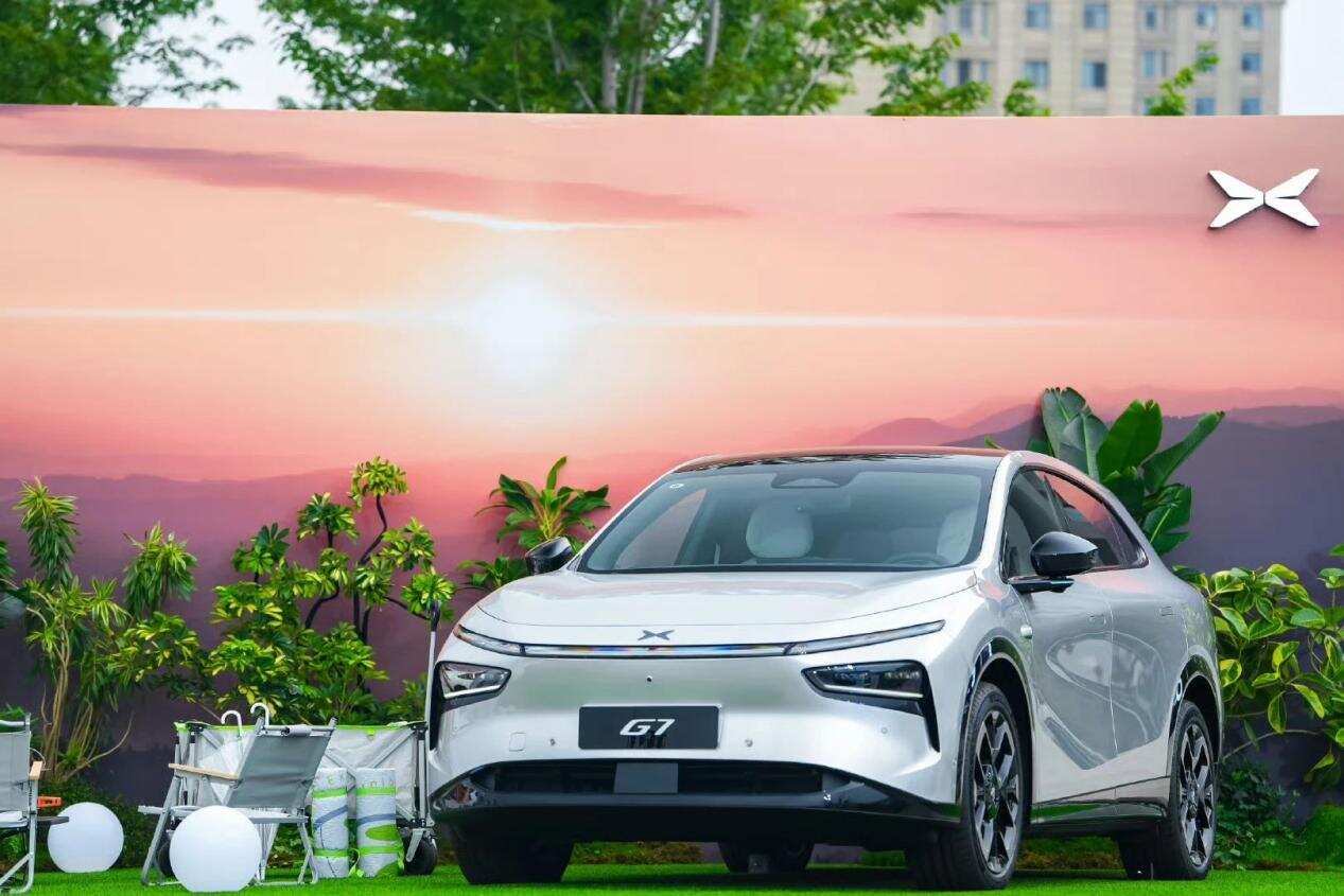 小鹏发布P7+与G7增程版 搭载5C快充及VLA 2.0 AI系统