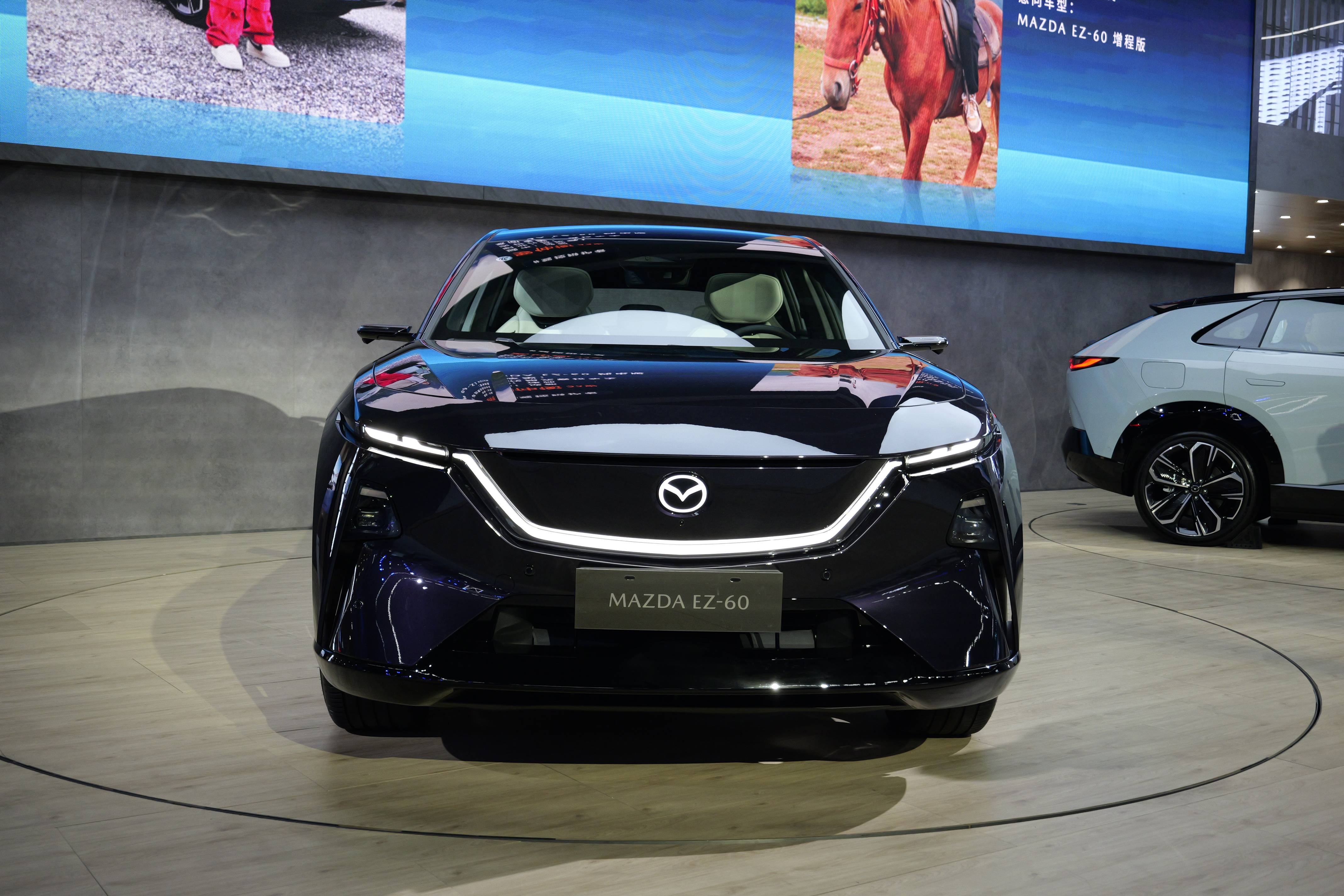 长安马自达新能源矩阵亮相广州车展 EZ-60蝉联销冠