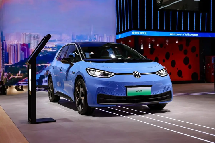 上汽大众的艰难转身与ID. ERA 9X的使命承载