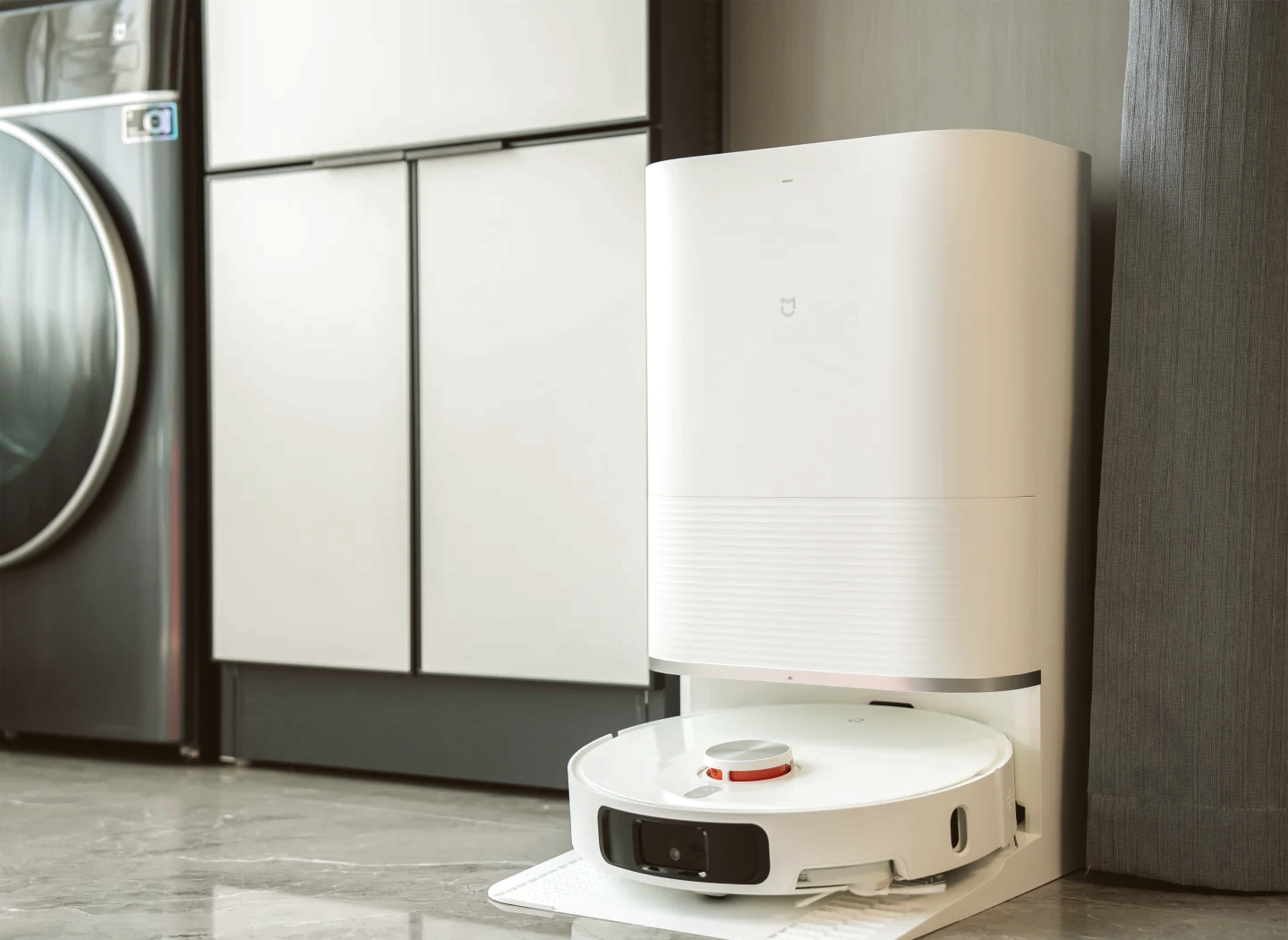 小米机器人开源VLA模型Xiaomi-Robotics-0