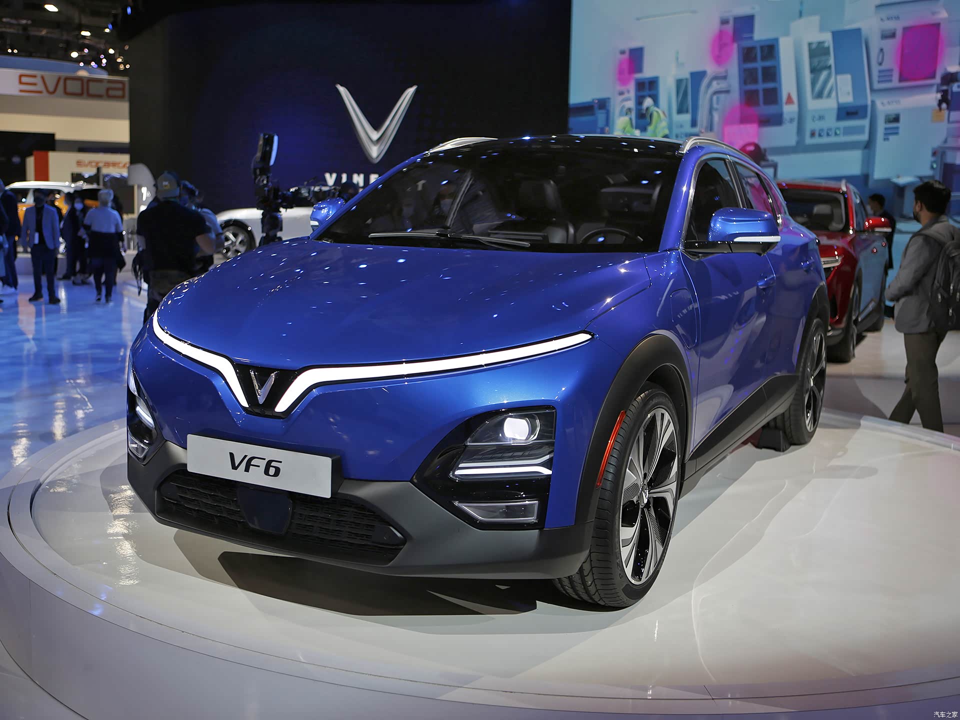 VinFast VF MPV 7启动个人用户预订，落地价低于官方售价