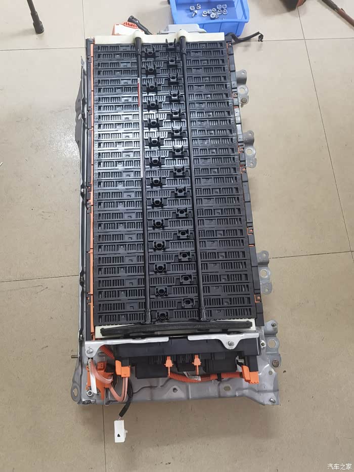 1月动力电池“月考”：双王坚挺，第二梯队暗流涌动