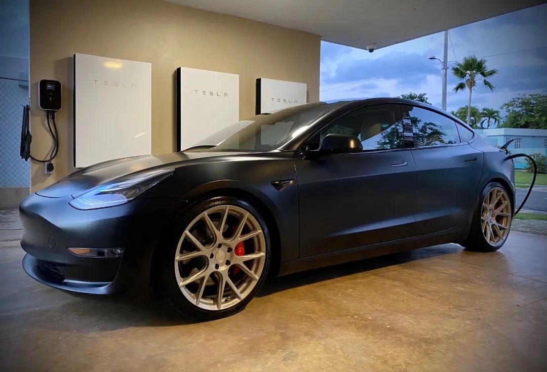 特斯拉软件总监托马斯·迪米特里克离职