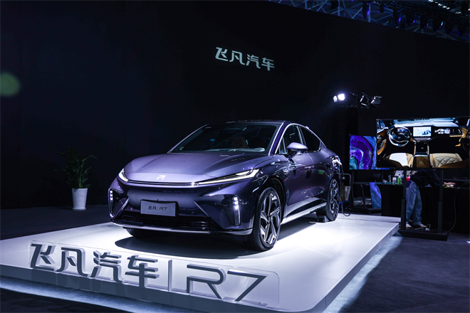 东风汽车:AI赋能天元架构-SOA跨域功能实践与生态构建