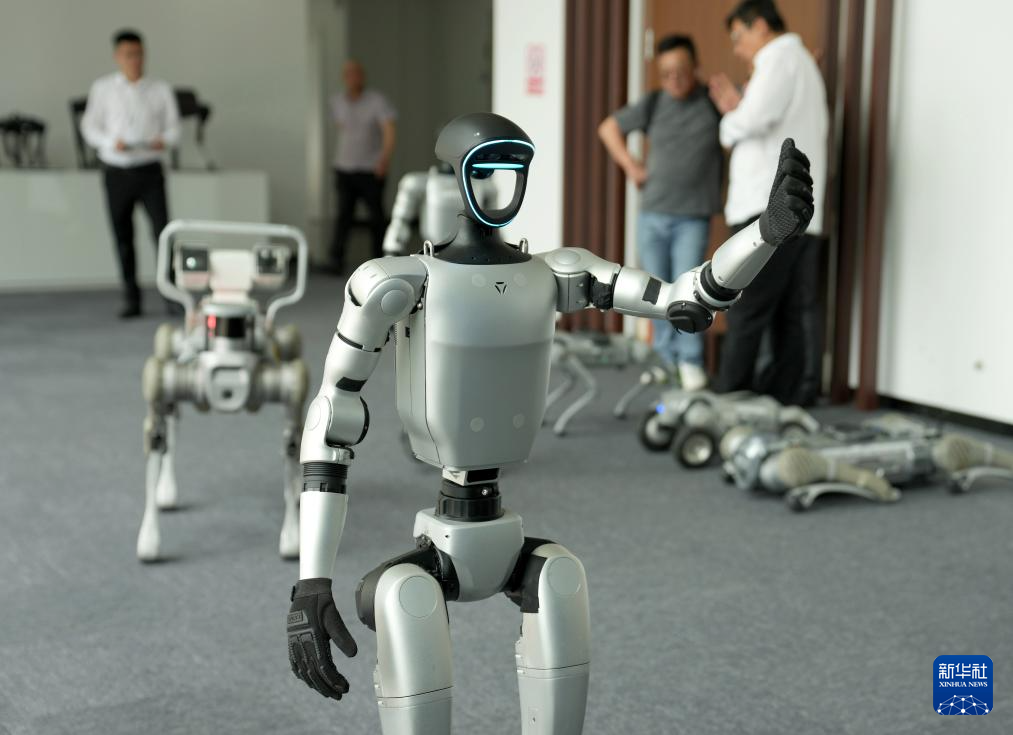 北京：定义人形机器人产业的“中国基座”
