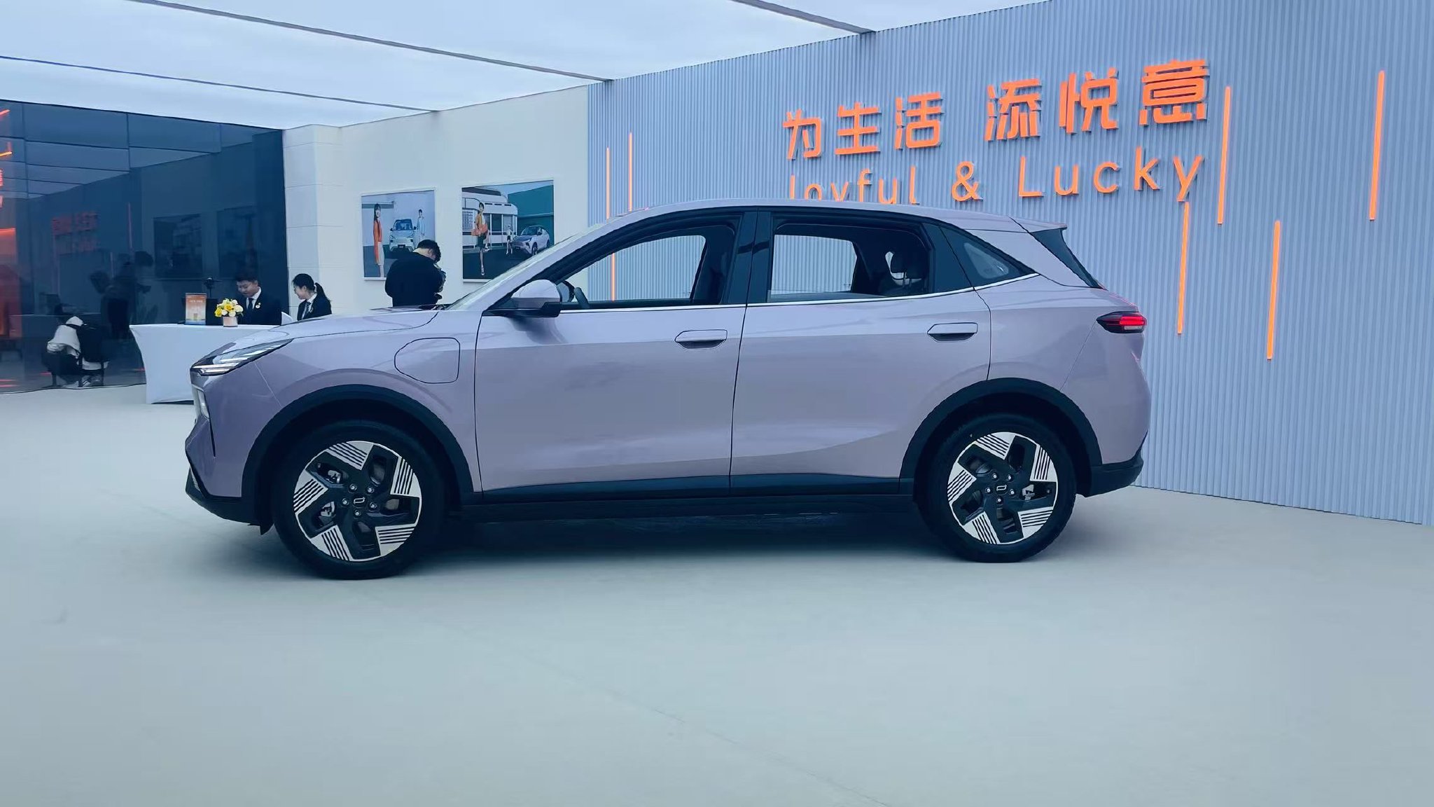 7.98万-11.99万 2026款奔腾悦意03上市