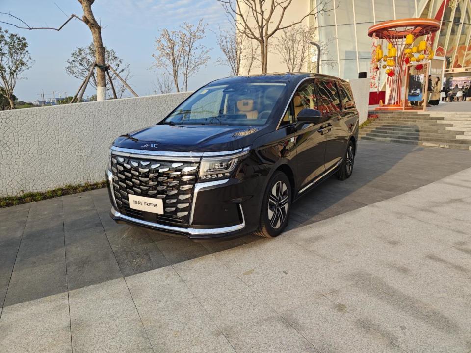 17.69万起售，瑞风RF8悦享系列如何搅动20万级MPV市场？