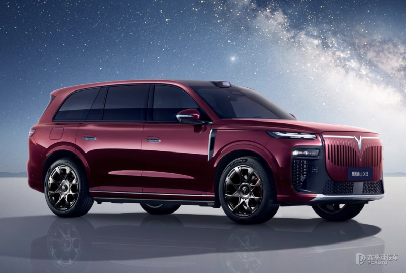 行业首发！华为双联屏“首秀”给了岚图泰山X8