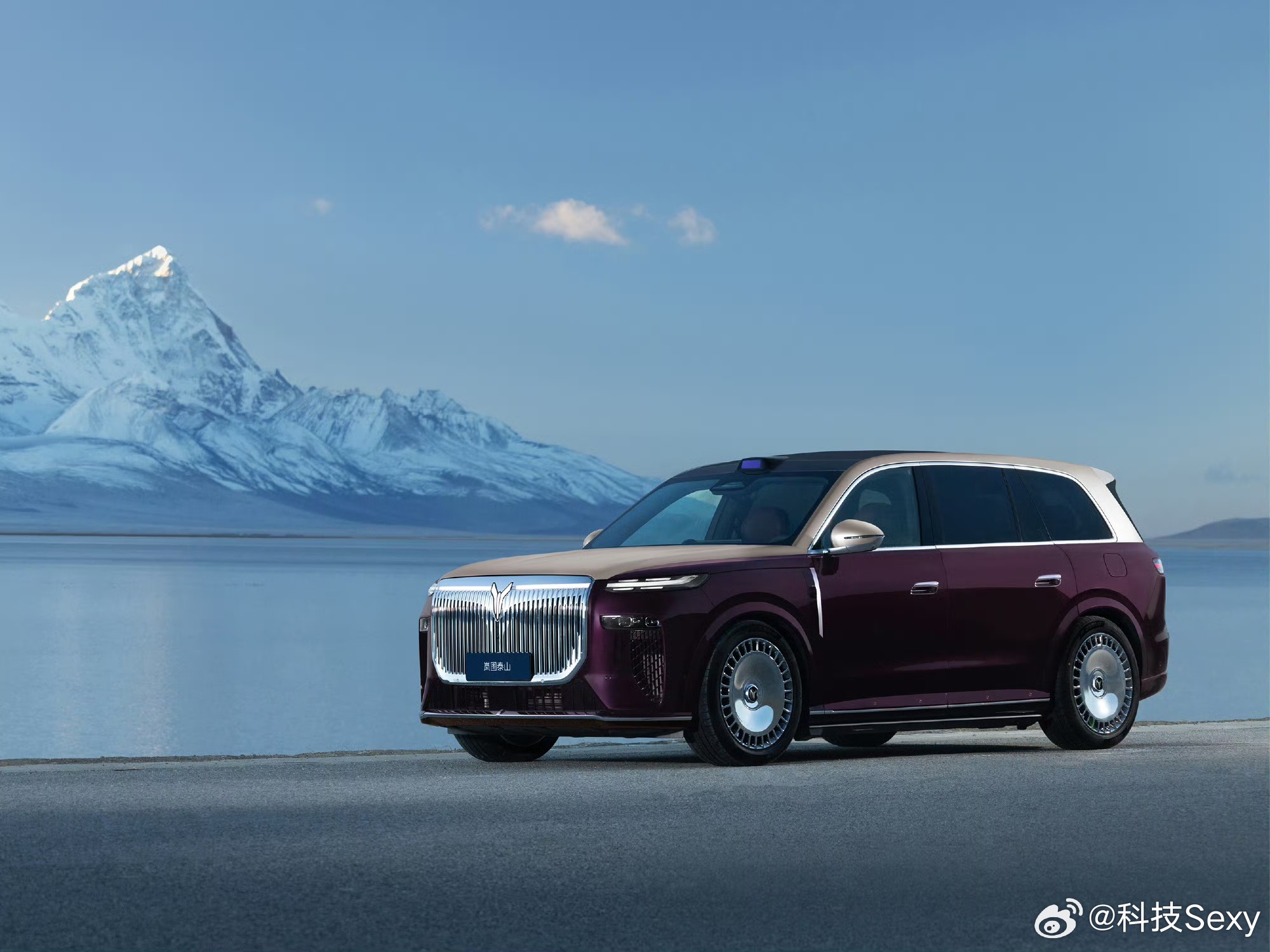 商务与越野“全都要”!岚图泰山首次重大OTA秀实力