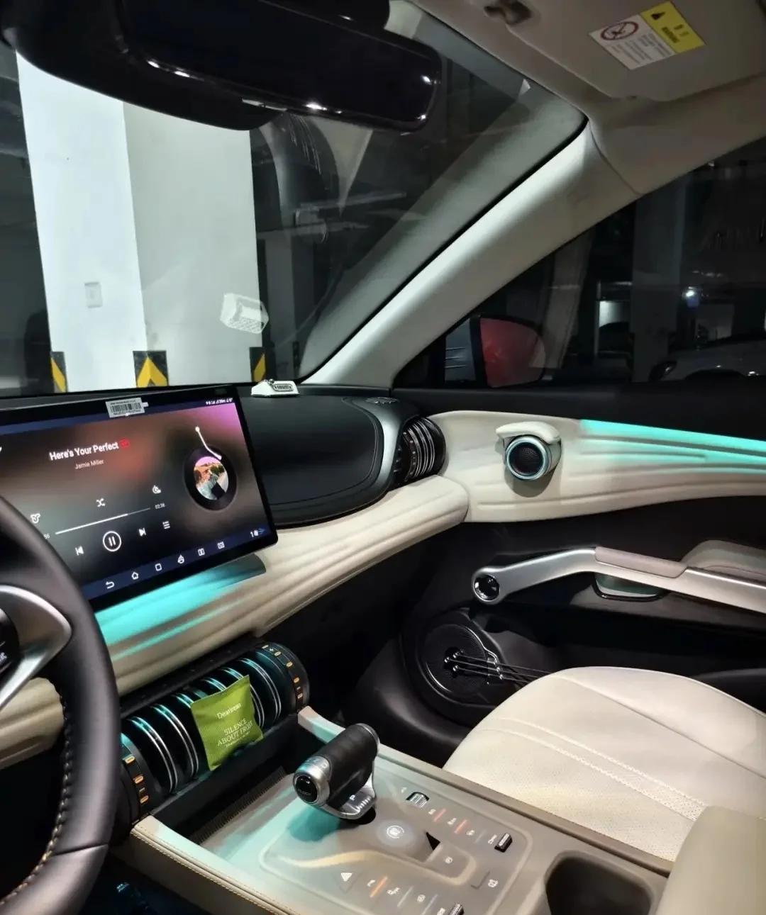 【一周车话】有没有车既能闪充又能换电？