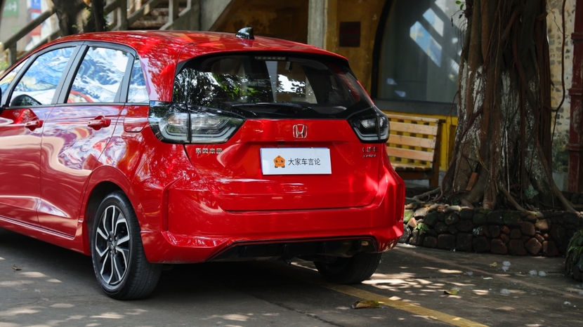 【一周车话】有没有车既能闪充又能换电？