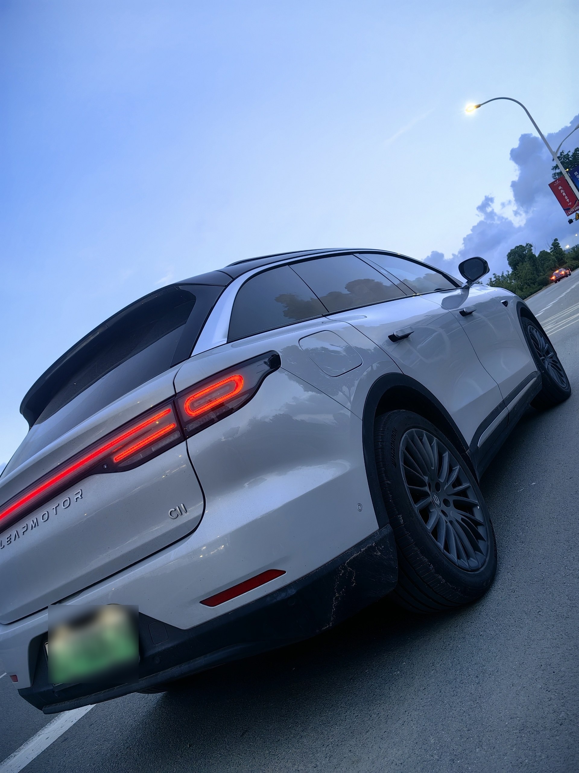 零跑D19正式发布上市，浩思动力增程系统加持