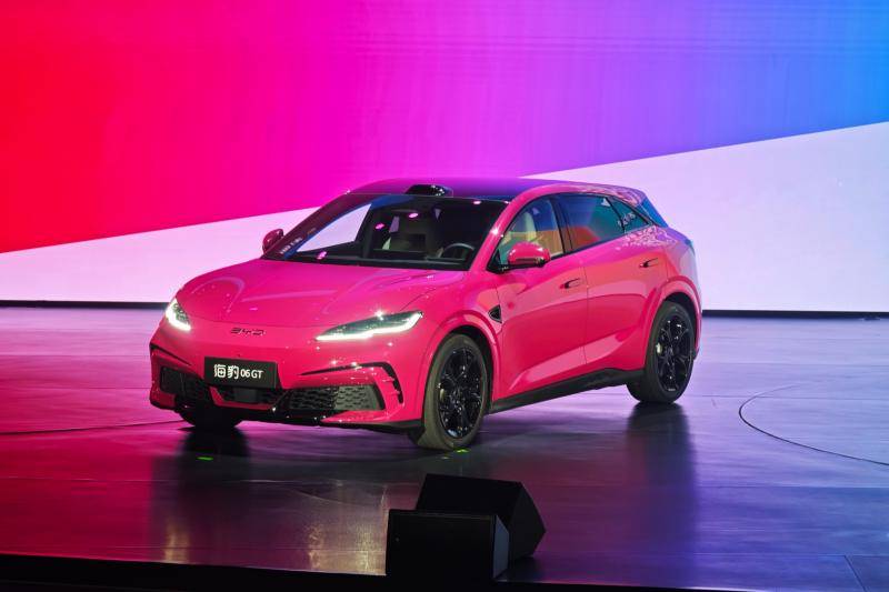 2026款海豹06GT与海豹06DM-i旅行版上市