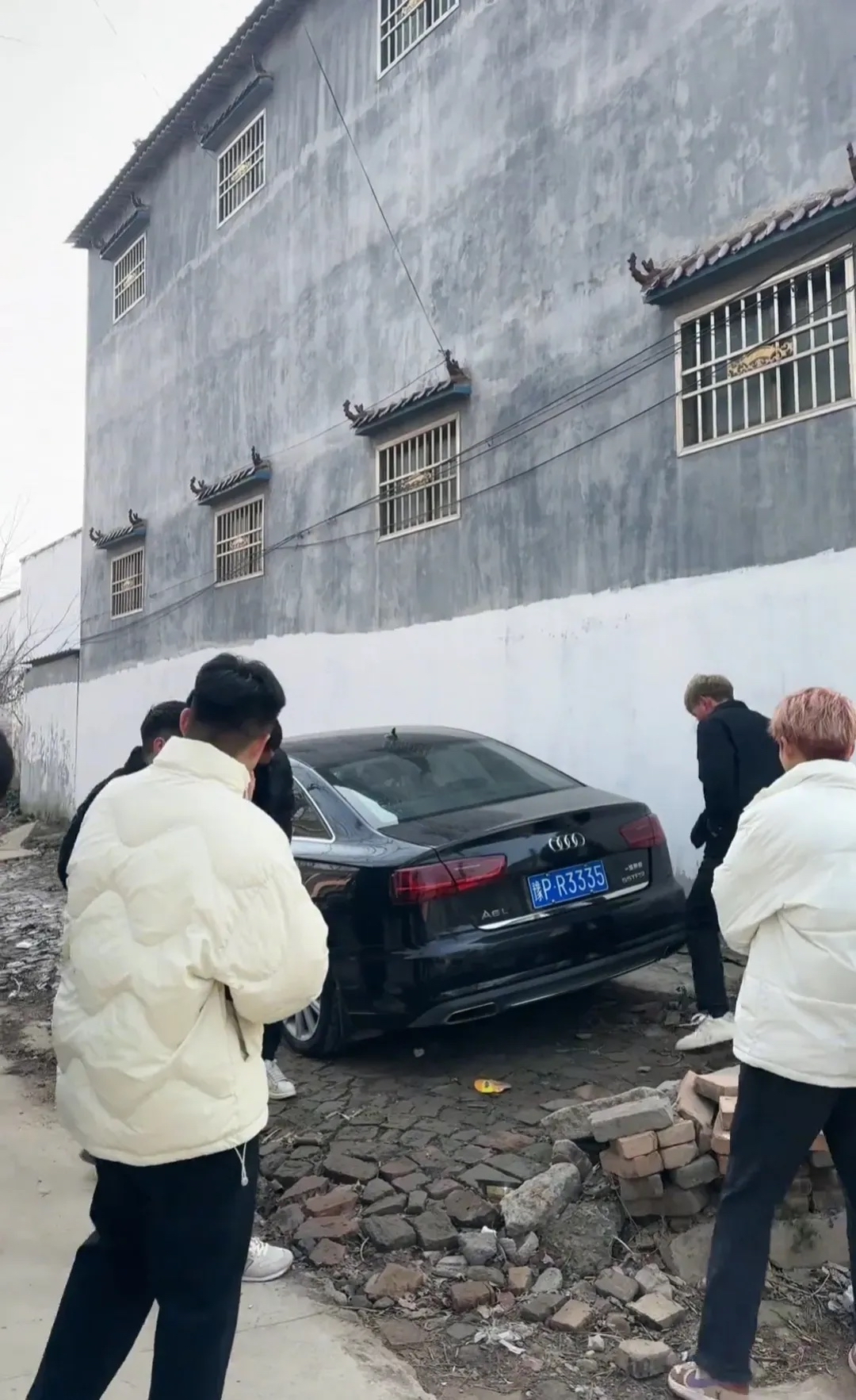 进一步”微缩“的进口车,还有多少人买?