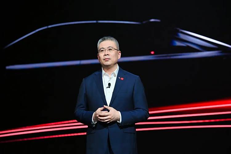 张国富“一肩挑”北汽股份与蓝谷,北汽要开启乘用车“大一统”?
