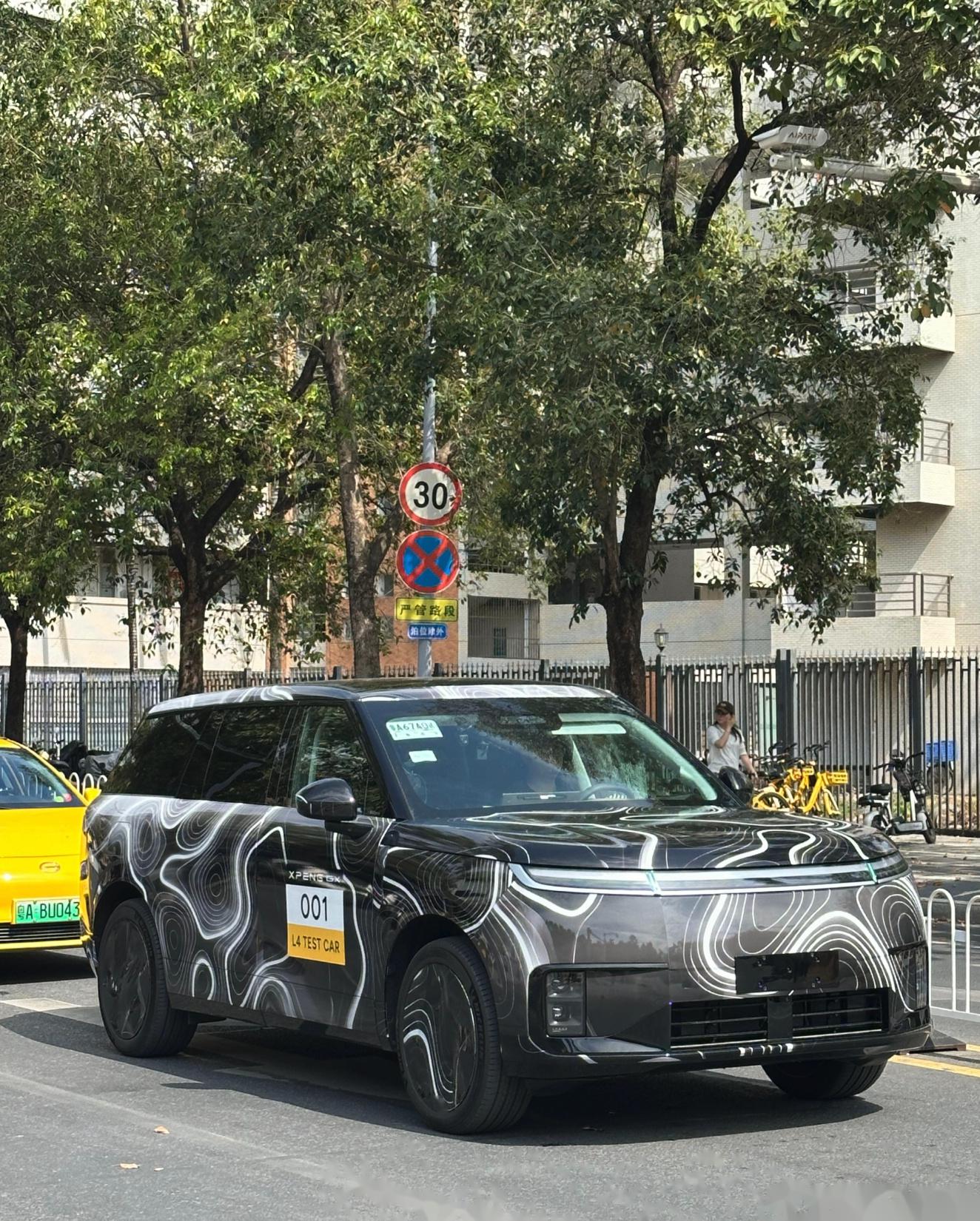 小鹏GX不只是一款新车,更是一场迟到的“技术总攻”