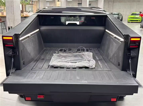 特斯拉在美国开售官方认证二手Cybertruck